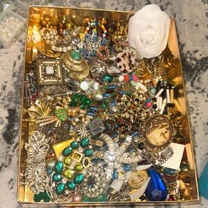 Broken Vintage Jewelry Crafts